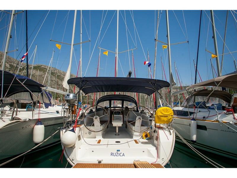 Book yachts online - sailboat - Bavaria Cruiser 41 - Ružica - rent