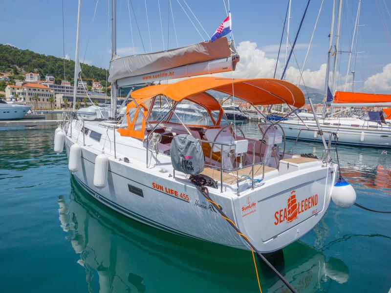 Book yachts online - sailboat - Hanse 455 - SEA LEGEND - rent