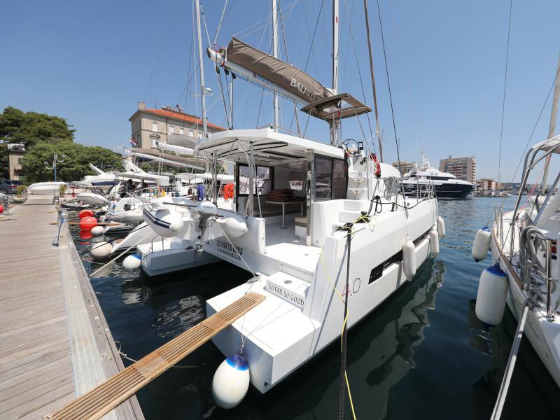 Book yachts online - catamaran - Bali 4.0.. - SO FAR SO GOOD - rent