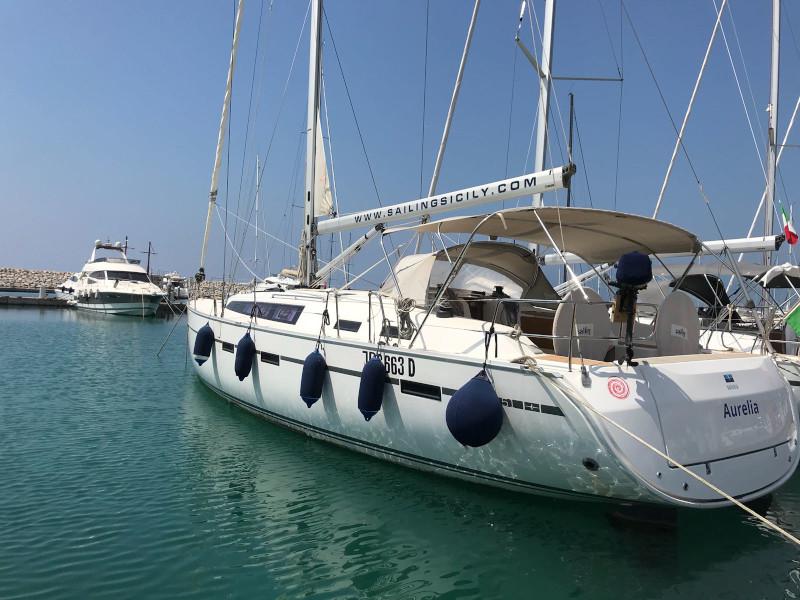Book yachts online - sailboat - Bavaria Cruiser 51 - Aurelia - rent