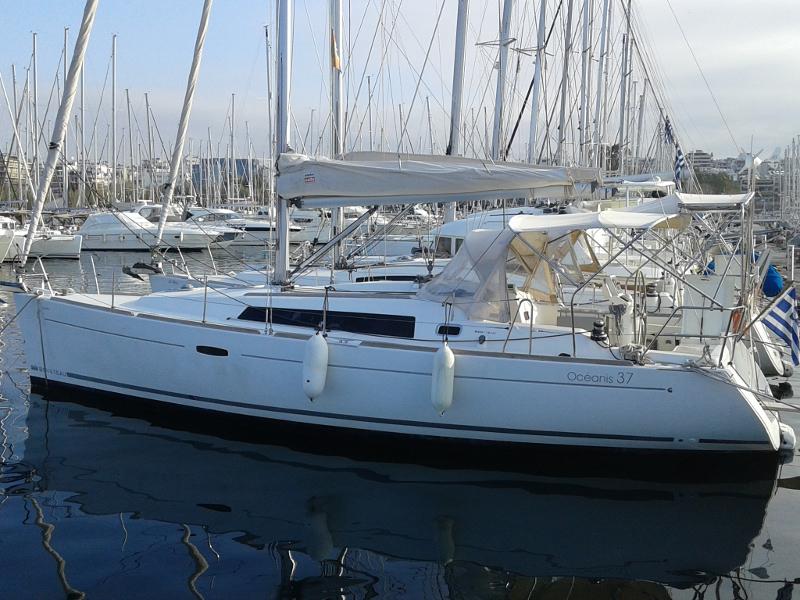 Book yachts online - sailboat - Oceanis 37 - Vassiliki (refit 2021) - rent