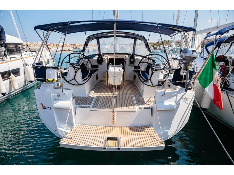 Book yachts online - sailboat - Sun Odyssey 519 - Kalos - Standard line - rent