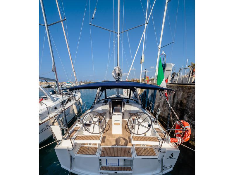 Book yachts online - sailboat - Oceanis 35.1 - Il Moro di Lamezia - Comfort line - rent