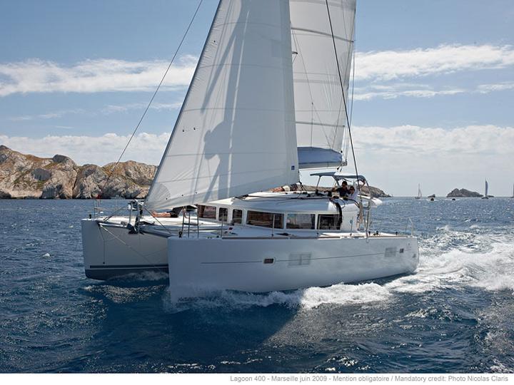 Book yachts online - catamaran - Lagoon 400 - Mercy - rent