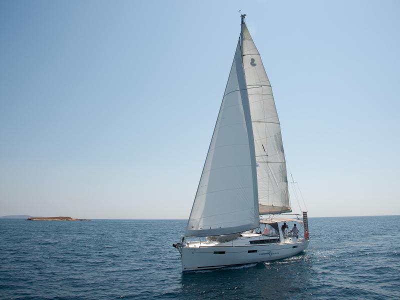 Book yachts online - sailboat - Oceanis 41 - Liberta - rent