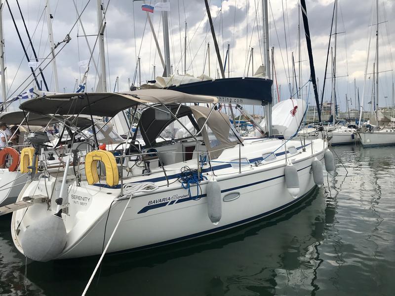Book yachts online - sailboat - Bavaria 42 Cruiser - Serenity - rent
