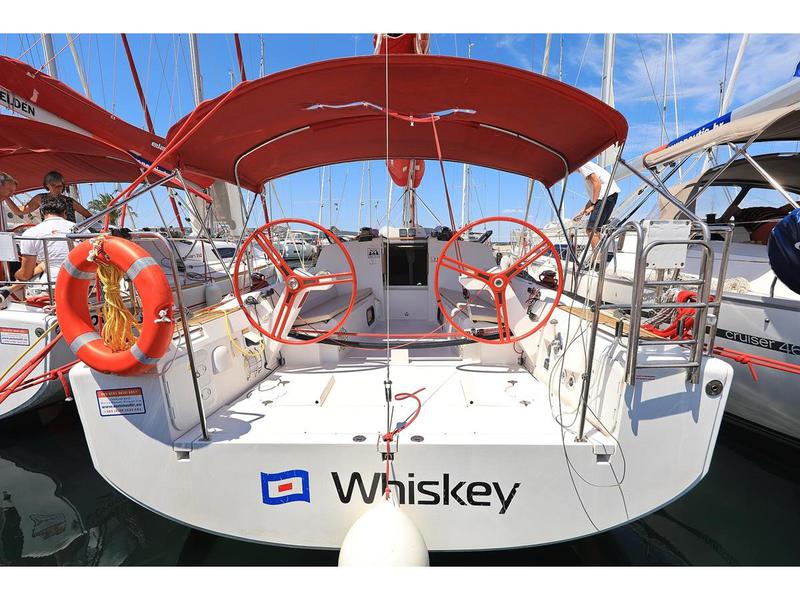 Book yachts online - sailboat - Elan 350 - Whiskey - rent