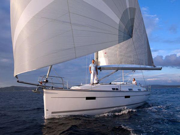 Book yachts online - sailboat - Bavaria Cruiser 36 - MIRA - rent