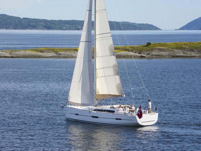 Book yachts online - sailboat - Dufour 412 GL - LA VIE - rent