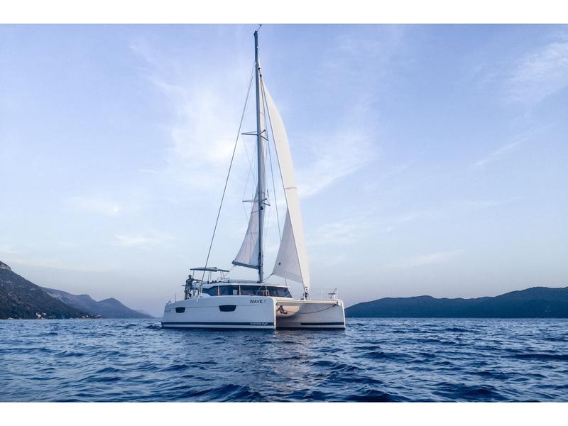 Book yachts online - catamaran - Astréa 42 - Wave - rent