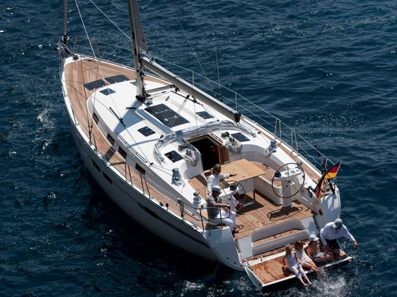 Book yachts online - sailboat - Bavaria Cruiser 45 - EC- 45B-11-F - rent