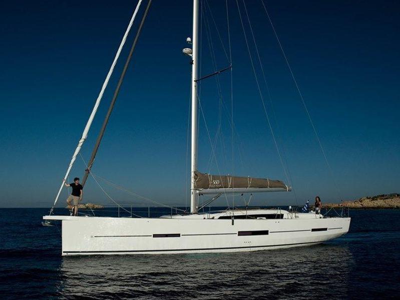 Book yachts online - sailboat - Dufour 560 - EC- 560-15-CR - rent