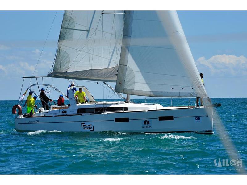 Book yachts online - sailboat - Oceanis 38 - Santa Monica - rent