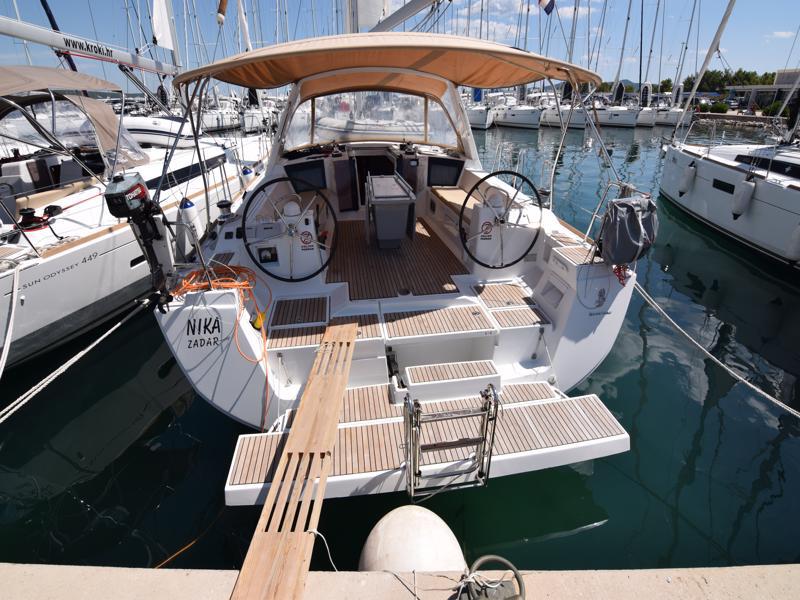 Book yachts online - sailboat - Oceanis 45- 4 cab - NIKA - rent