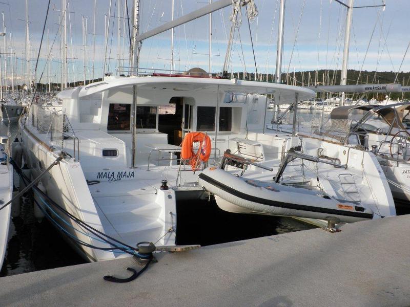 Book yachts online - catamaran - Lagoon 450 - MALA MAJA  - rent