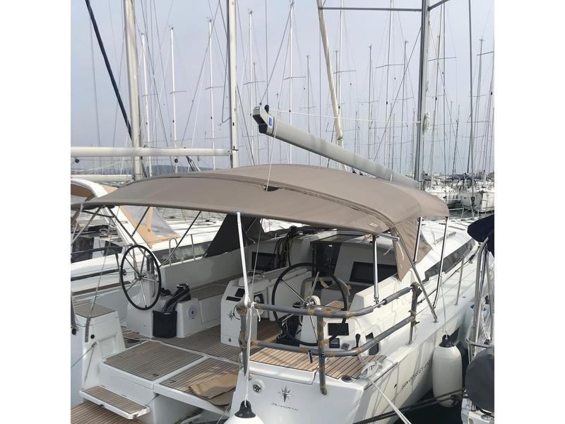 Book yachts online - sailboat - Sun Odyssey 490 - ATHINA - rent