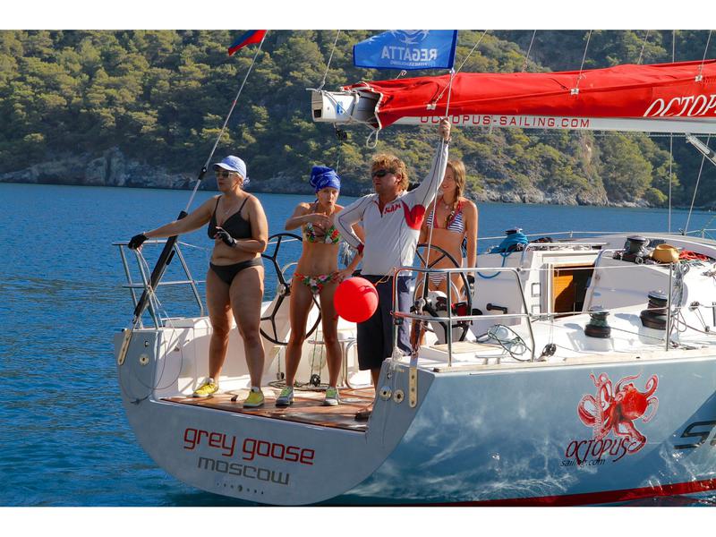 Book yachts online - sailboat - Salona 41 Performance - GREY GOOSE - rent