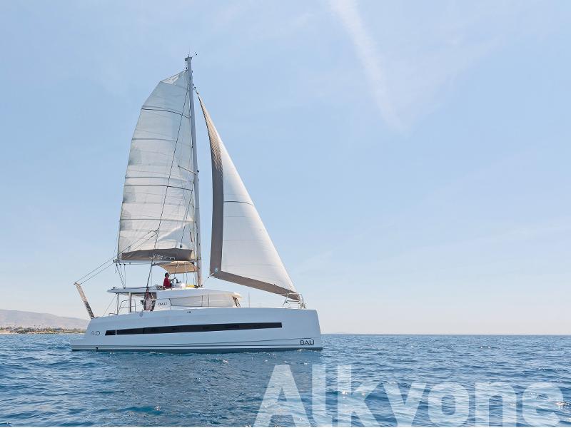 Book yachts online - catamaran - Bali 4.0 - Alkyone - rent