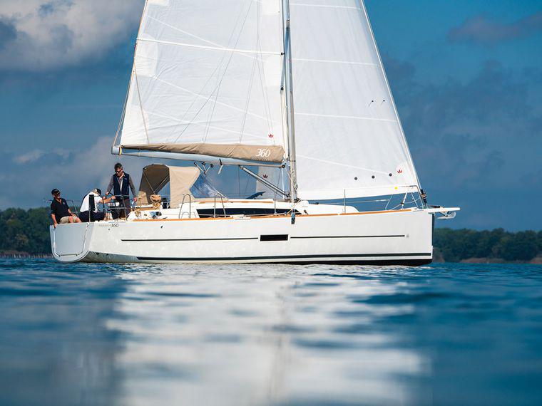 Book yachts online - sailboat - Dufour 360 GL - Joy Planet - rent