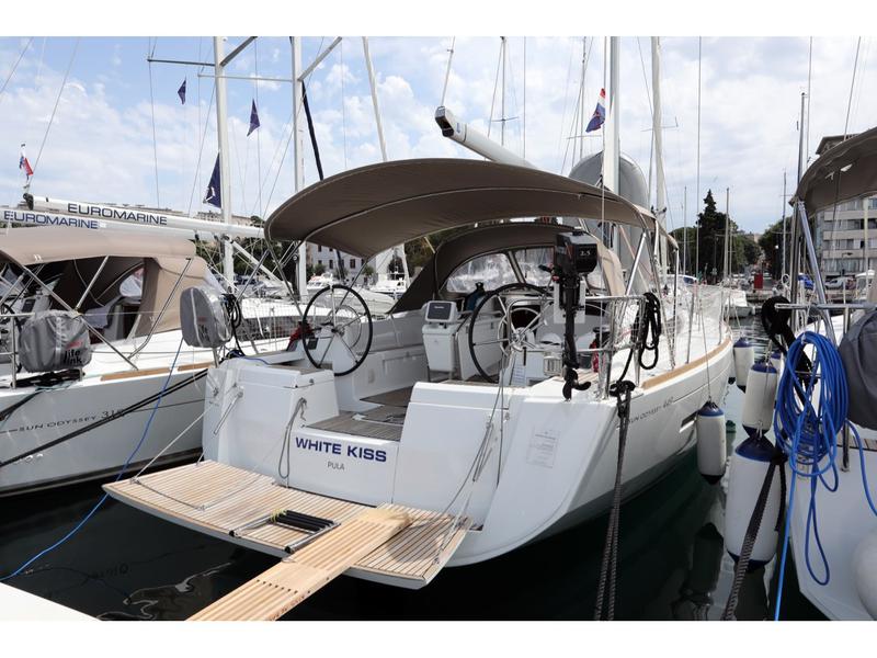 Book yachts online - sailboat - Sun Odyssey 449 - White Kiss - rent