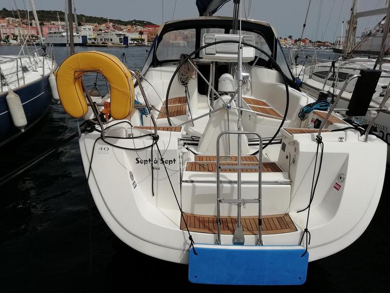 Book yachts online - sailboat - Dufour 40 - 7 a 7  - rent