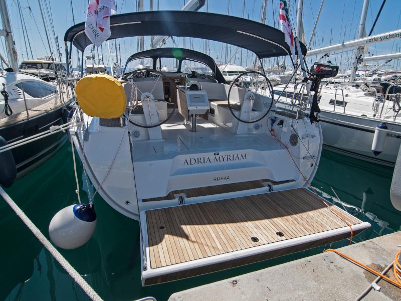 Book yachts online - sailboat - Bavaria Cruiser 46 - Adria Myriam - rent