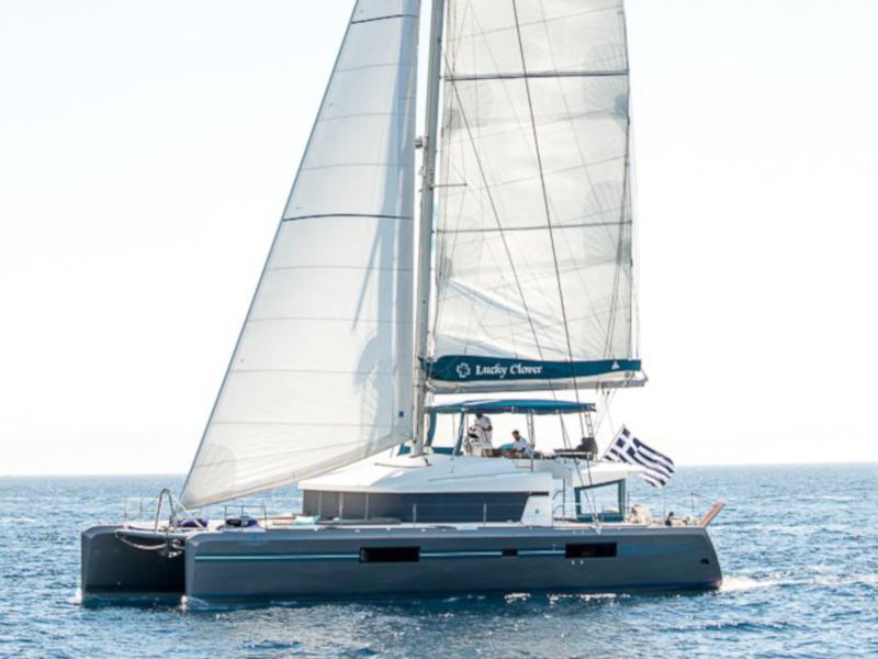 Book yachts online - catamaran - Lagoon 52 - 6 cabin verison - Lucky clover - rent