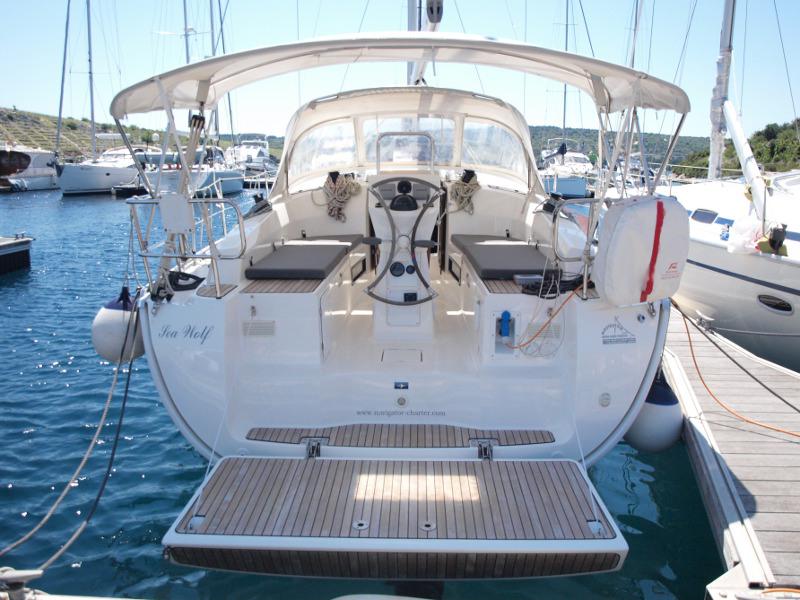 Book yachts online - sailboat - Bavaria 36 - Sea Wolf - rent