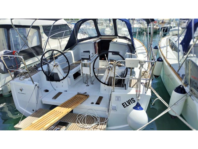Book yachts online - sailboat - Sun Odyssey 349 - Elvis - rent