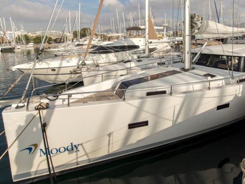 Book yachts online - sailboat - Moody DS 45 - Smiling Day - rent