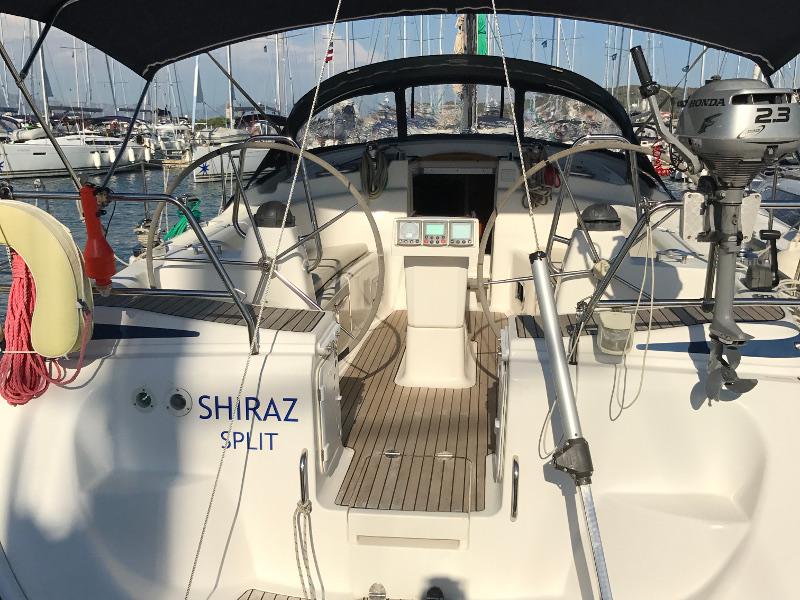 Book yachts online - sailboat - Bavaria 42 Cruiser - Shiraz - rent