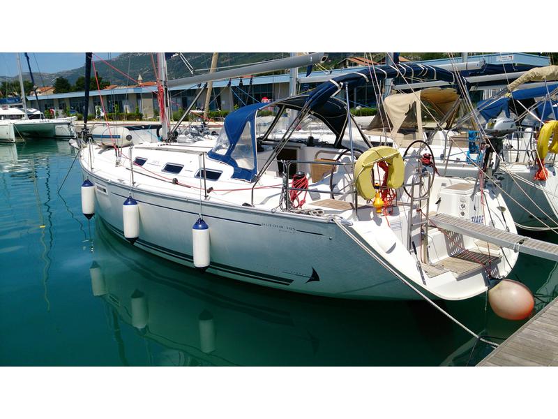 Book yachts online - sailboat - Dufour 385 - Tiare - rent