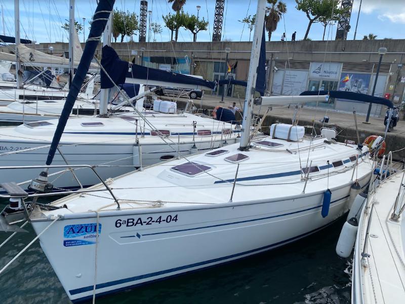 Book yachts online - sailboat - Bavaria 36 - L'Espurna - rent