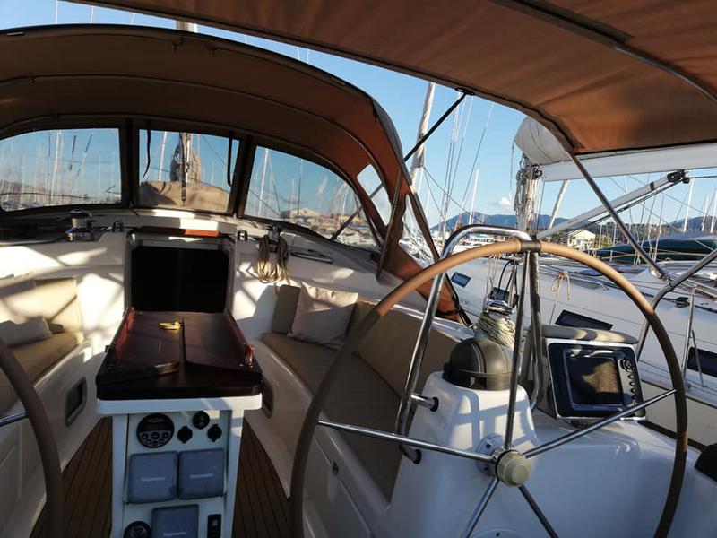 Book yachts online - sailboat - Bavaria 42 Cruiser - EVRENIA - TOTAL REFIT 2019 - rent
