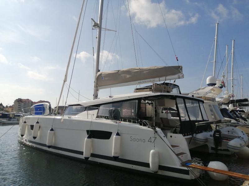 Book yachts online - catamaran - Saona 47 - Aquarius III - rent