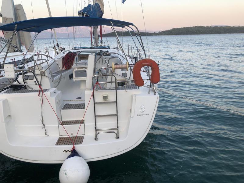 Book yachts online - sailboat - BENETEAU Cyclades 39.3.2 REFIT 2019 - OPAL - rent