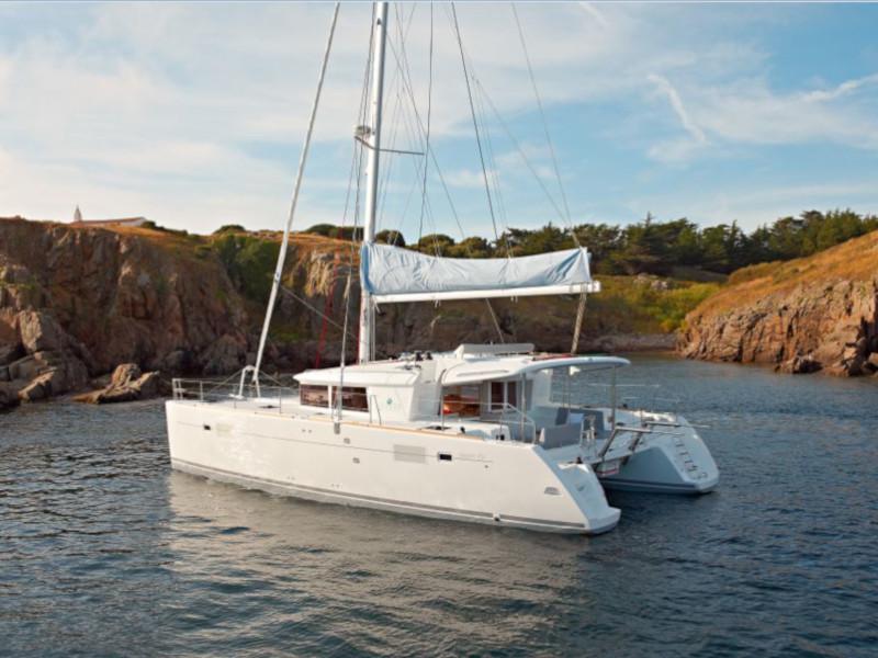 Book yachts online - catamaran - Lagoon 450  Flybridge - Shiva - rent