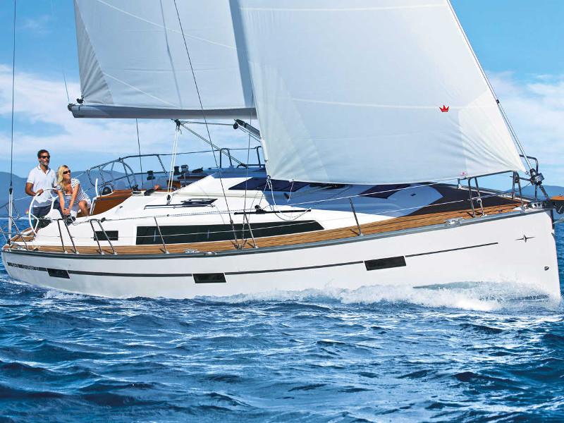 Book yachts online - sailboat - Bavaria 37 Cruiser - B37-2 - rent
