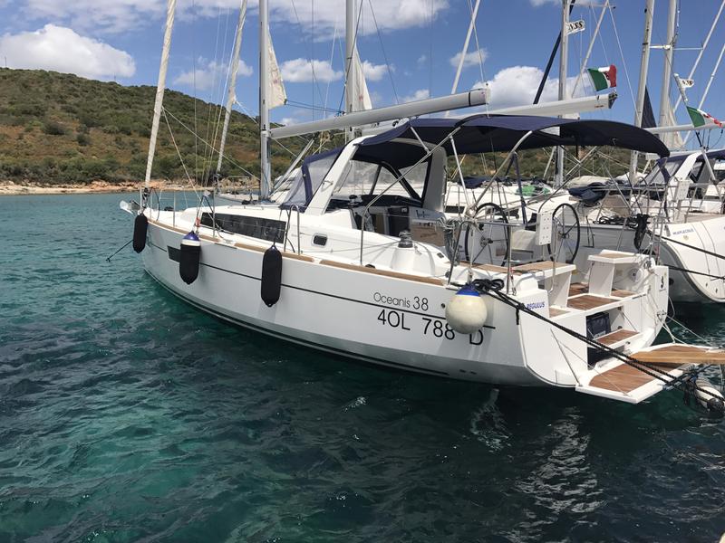 Book yachts online - sailboat - Oceanis 38 - Regulus - rent