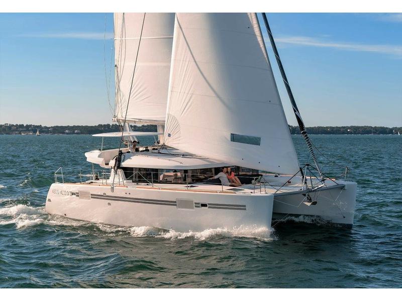 Book yachts online - catamaran - Lagoon 450 Sport - Vamos Dos (PMI) (A/C, Generator, Inverter) - rent