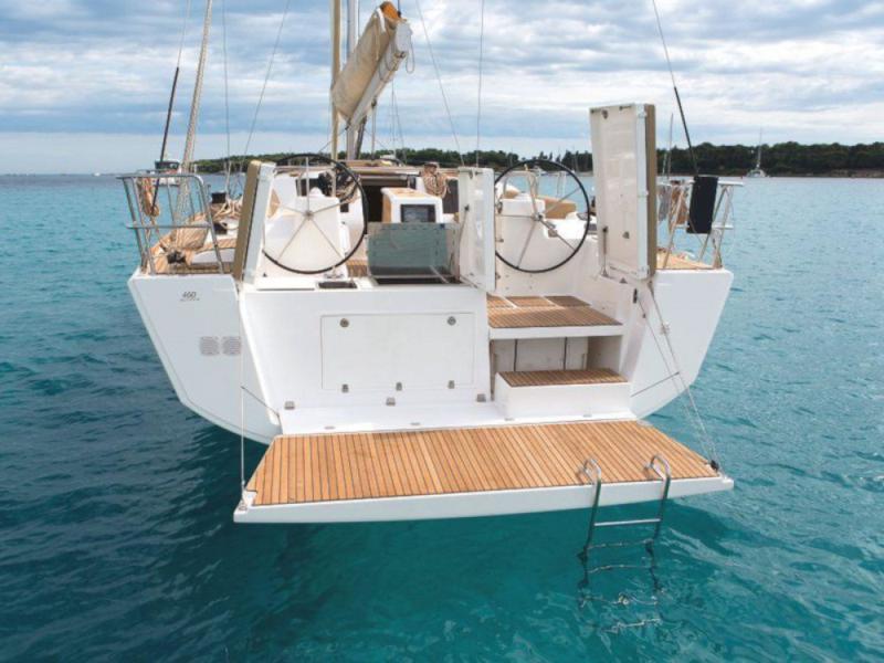 Book yachts online - sailboat - Dufour 430 - Bloody Mary - rent