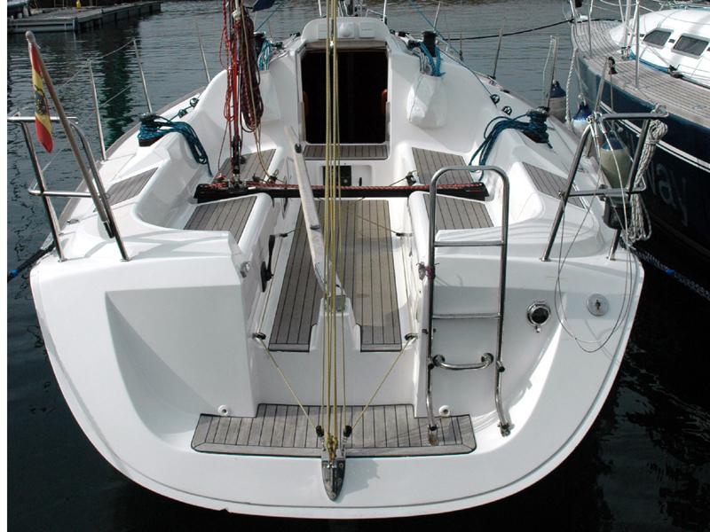 Book yachts online - sailboat - Elan 31 Performance - Sailway Tres - rent
