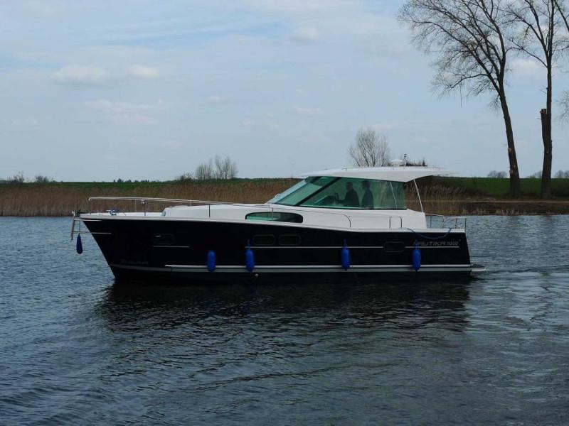 Book yachts online - motorboat - Nautika 1000 - Nautika 1000 - rent