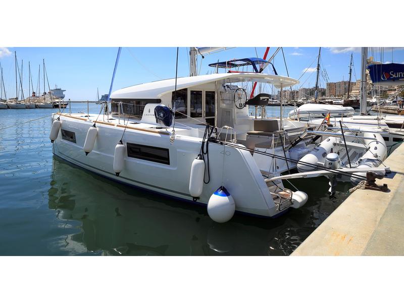 Book yachts online - catamaran - Lagoon 40 - Nathalie (SUNDAY TO SUNDAY) - rent