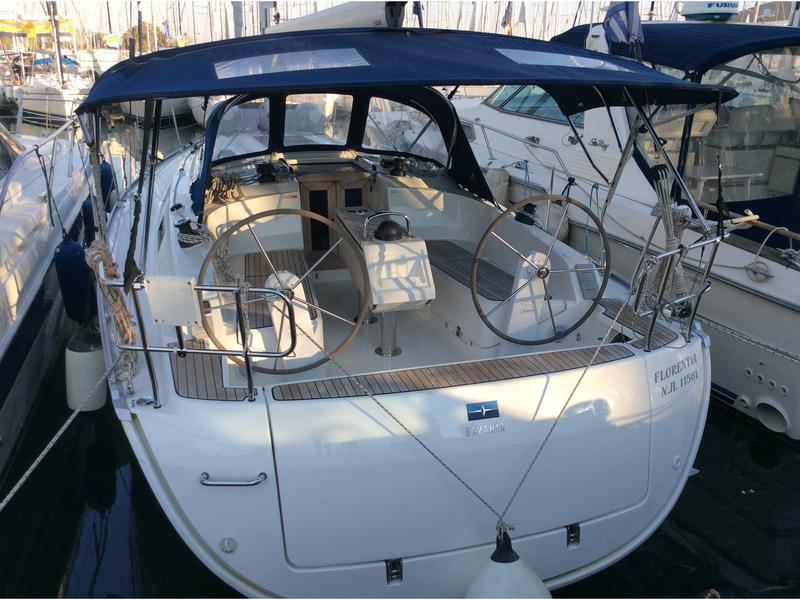 Book yachts online - sailboat - Bavaria Cruiser 37 - Florentia - rent