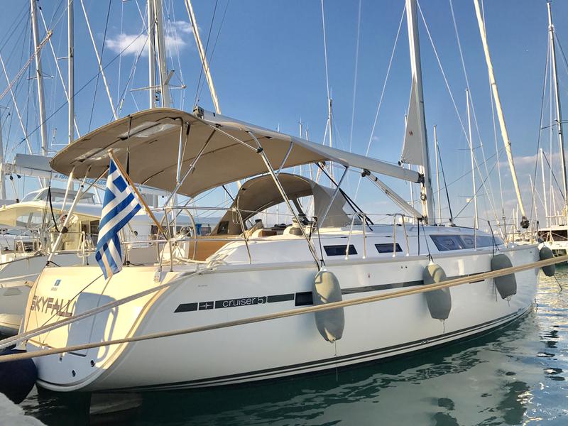 Book yachts online - sailboat - Bavaria Cruiser  51 - Skyfall - rent