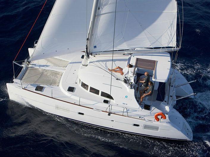 Book yachts online - catamaran - Lagoon 380 S2 - L380-15 - rent