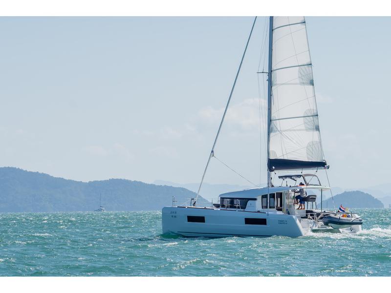 Book yachts online - catamaran - Lagoon 40 - 4Cab/2Hd - K-35 - rent