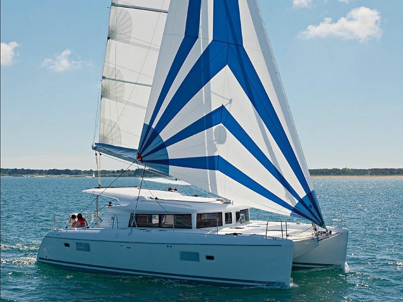 Book yachts online - catamaran - Lagoon 421 - Miss Coco - rent