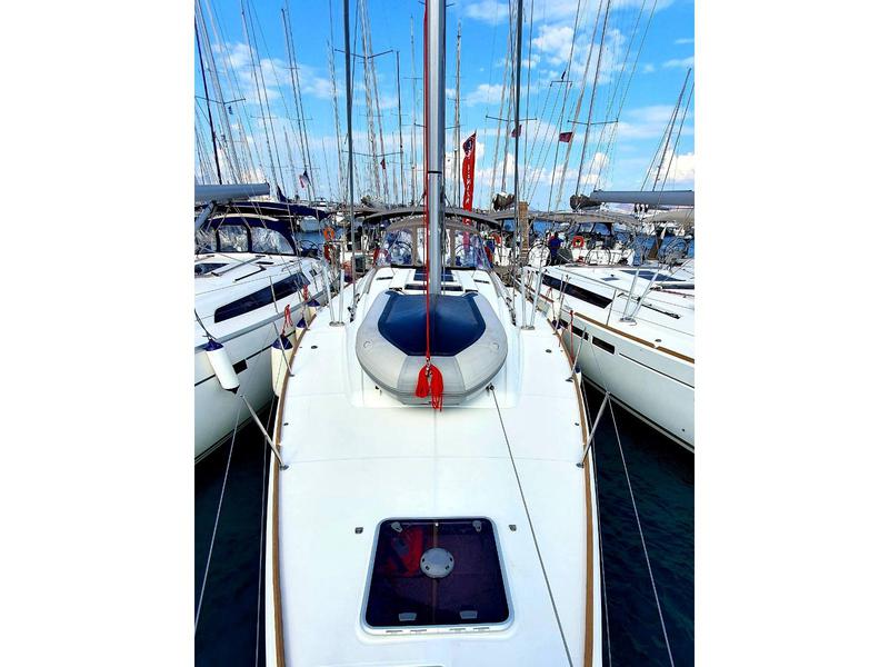 Book yachts online - sailboat - Sun Odyssey 519 -  6 cabs - UNIQUE I - rent